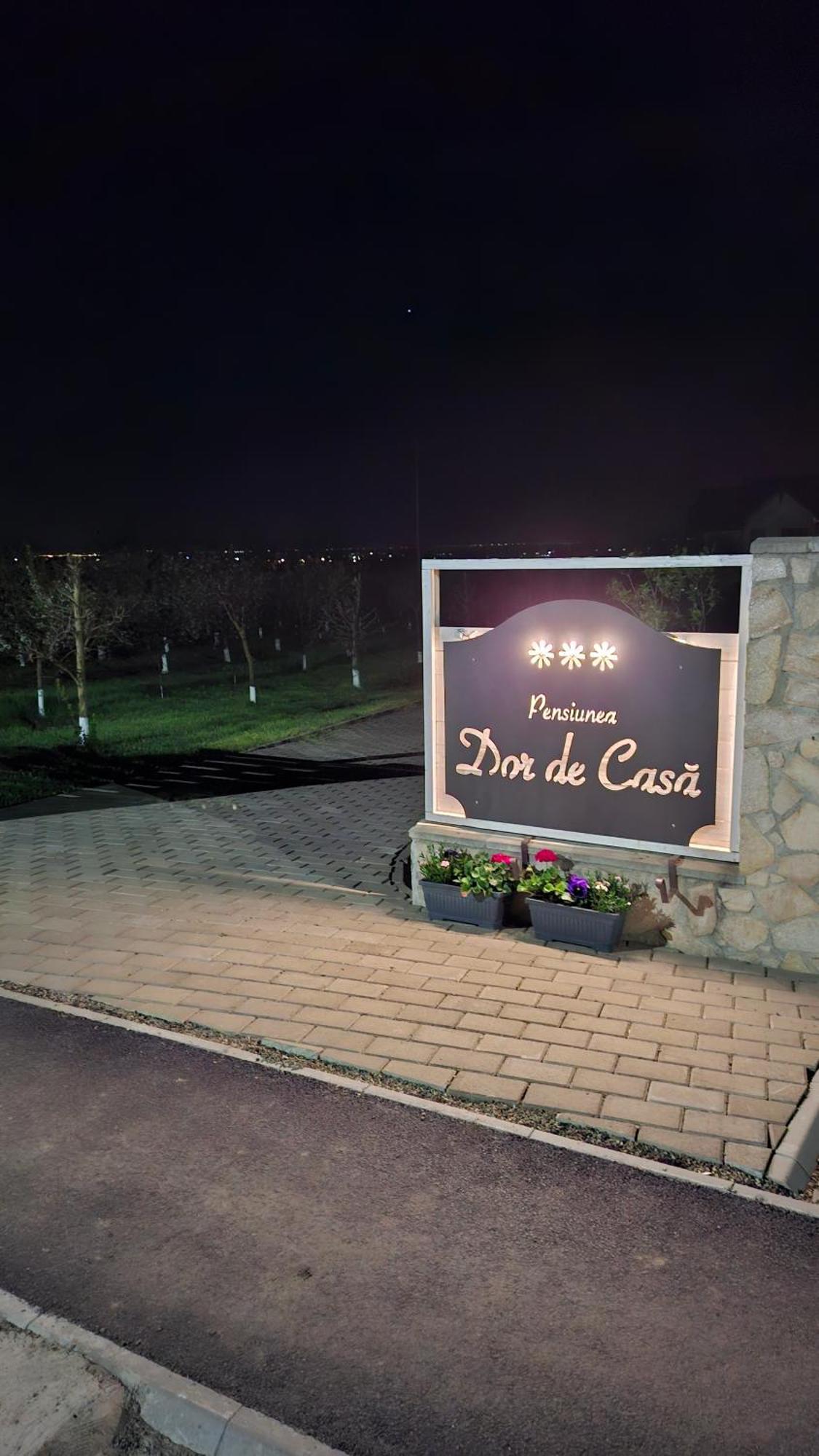 Hotel Dor De Casa Doljesti Exterior foto